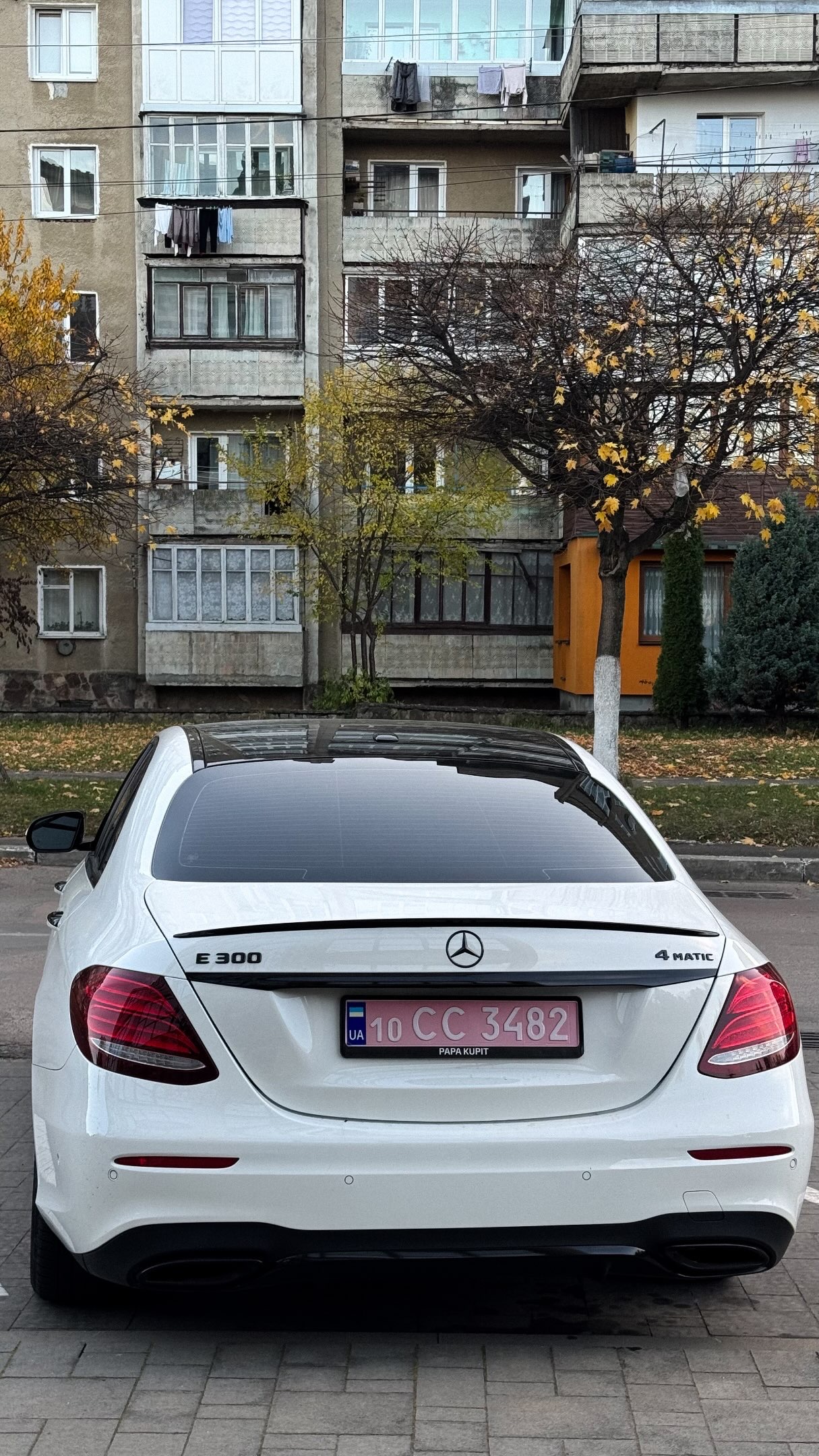 Mercedes-Benz E300 4matic