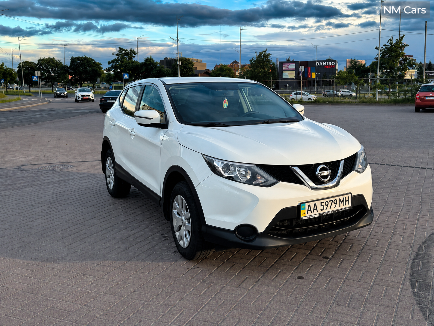 Купити Nissan Qashqai