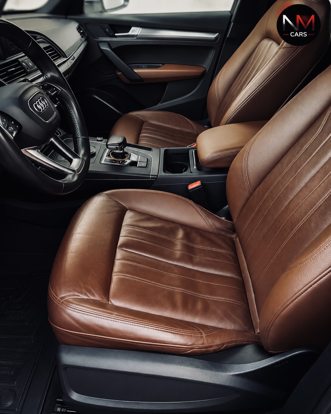 Купити Audi Q5 2.0 TFSI S-tronic білого кольору у Києві