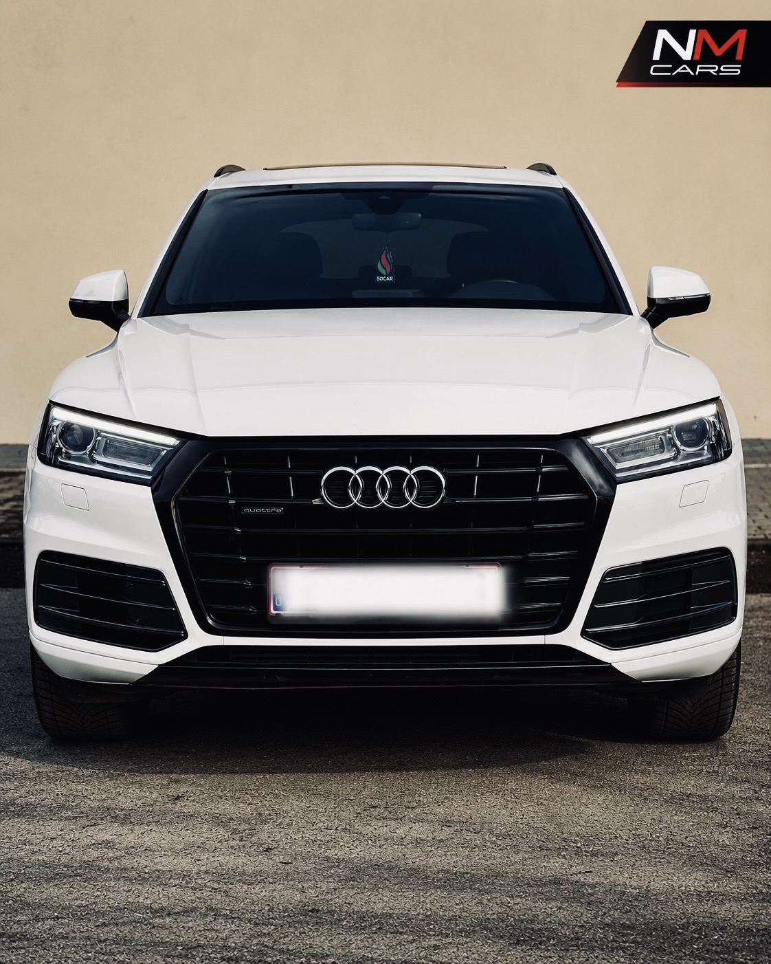 Купити Audi Q5 2.0 TFSI S-tronic білого кольору у Києві