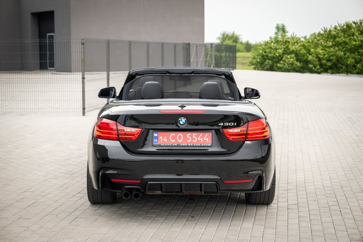 Купити BMW 430i 2.0 бензин 2017 року чорного кольору у Львові