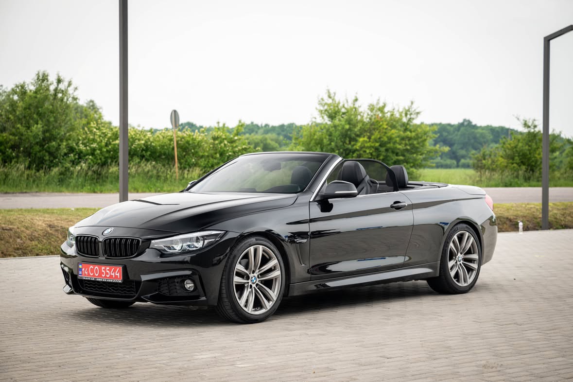 Купити BMW 430i 2.0 бензин 2017 року чорного кольору у Львові