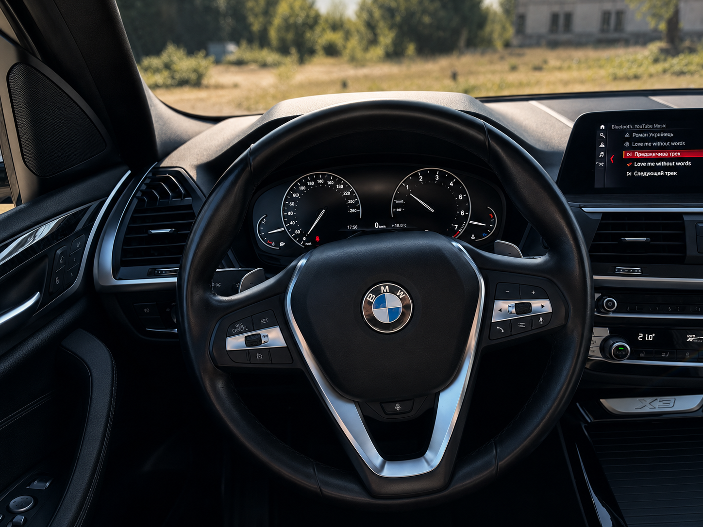 Купити BMW X3 2019 року 2.0 бензин xDrive чорного кольору в Києві