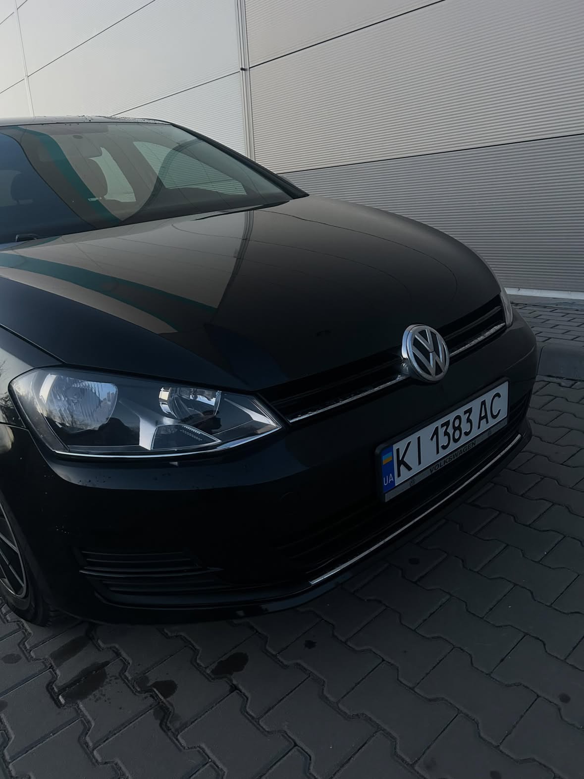 Купити Volkswagen Golf 1.8 2015 року чорного кольору в Києві