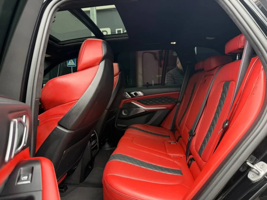 Купити BMW X5M Competition 4.4 бензин зеленого кольору в Києві
