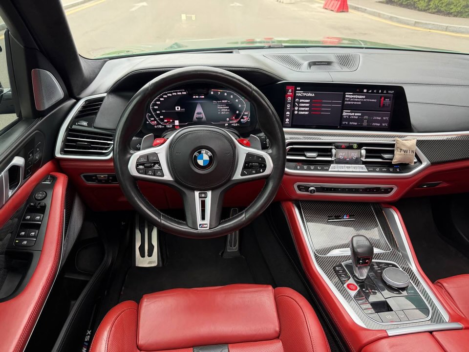 Купити BMW X5M Competition 4.4 бензин зеленого кольору в Києві
