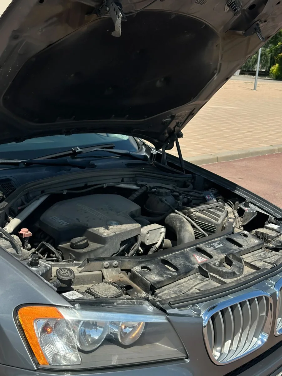Купити BMW X3 2013 року 2.0 бензин сірого кольору в Харкові
