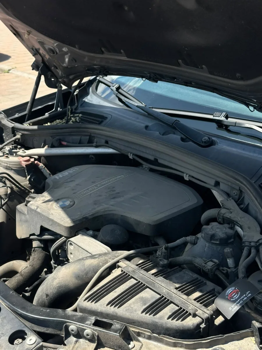 Купити BMW X3 2013 року 2.0 бензин сірого кольору в Харкові