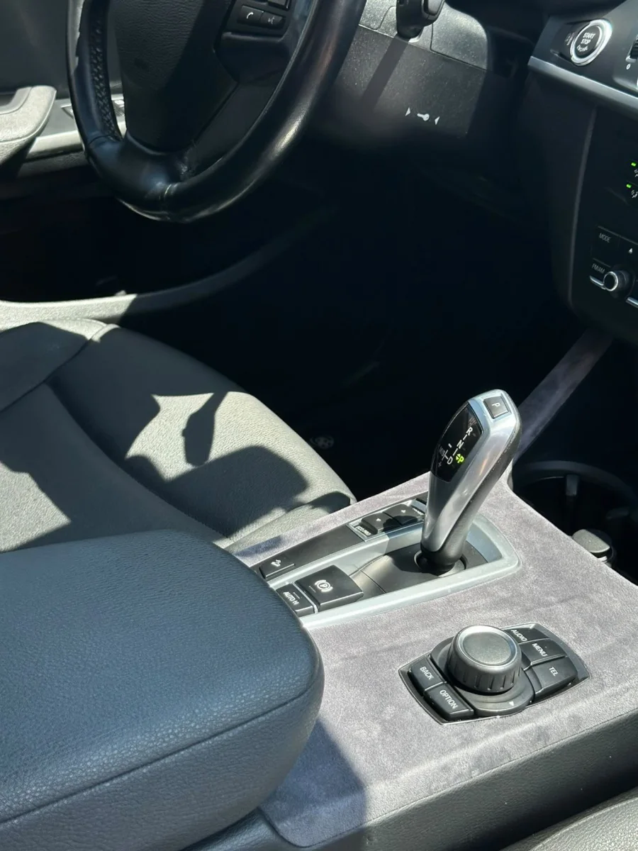 Купити BMW X3 2013 року 2.0 бензин сірого кольору в Харкові