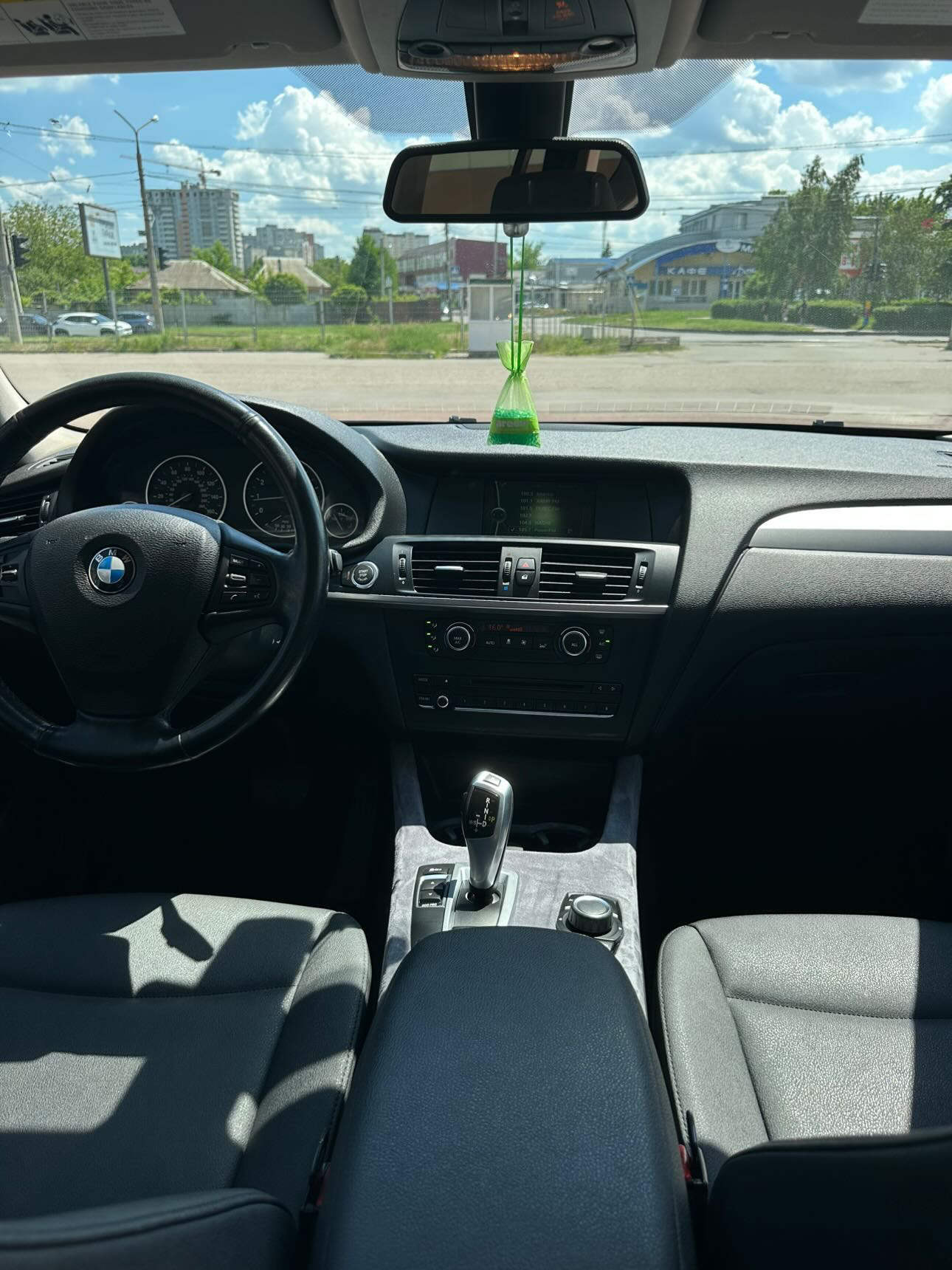 Купити BMW X3 2013 року 2.0 бензин сірого кольору в Харкові