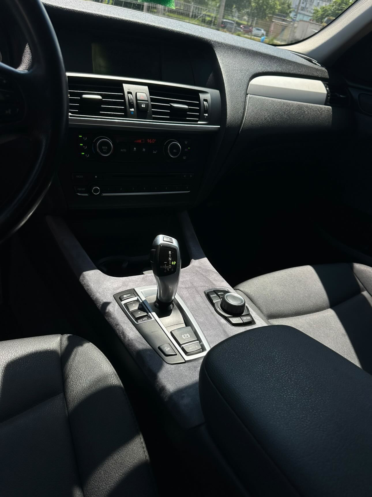 Купити BMW X3 2013 року 2.0 бензин сірого кольору в Харкові
