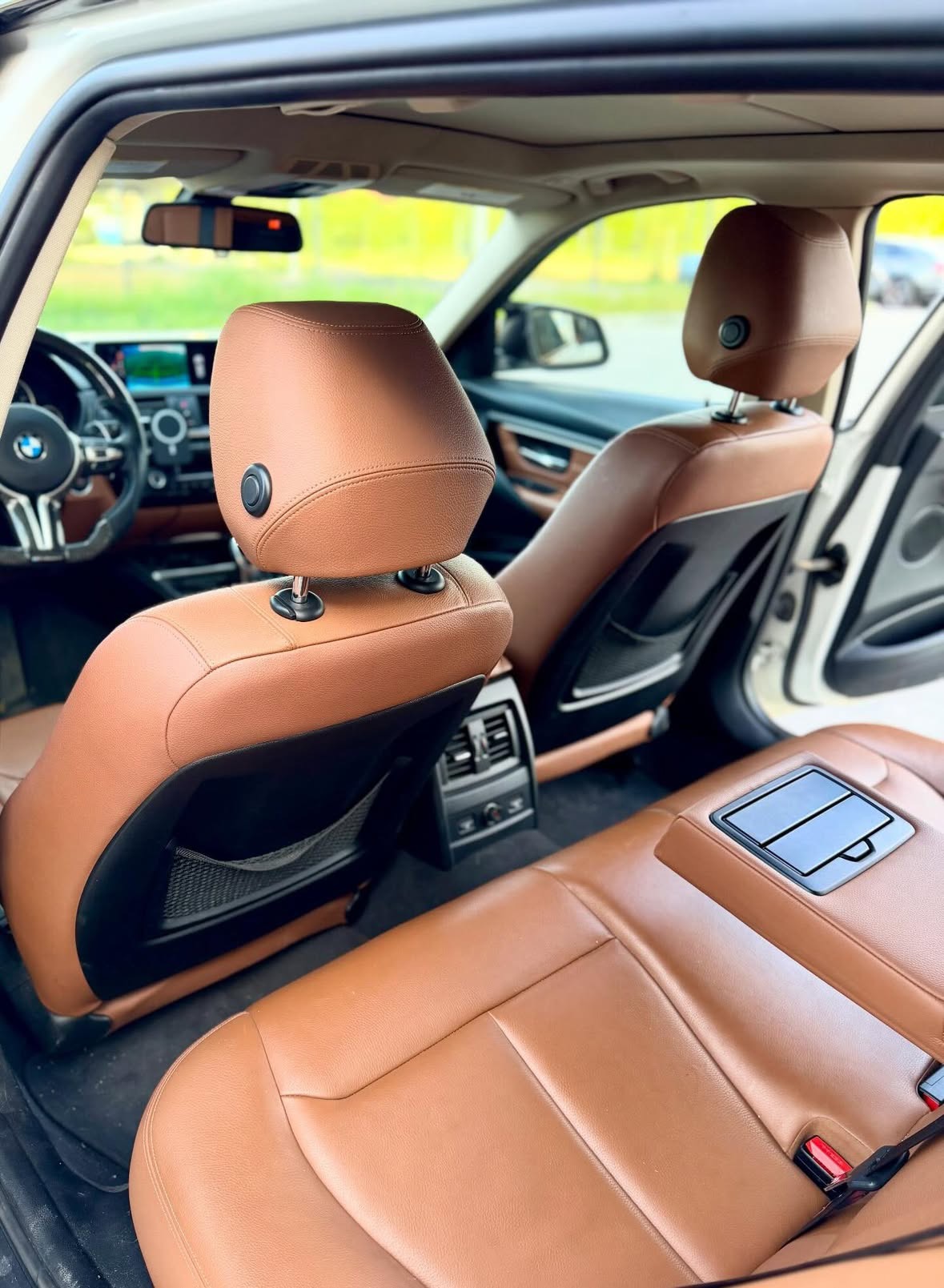 Купити BMW 328 F31 2.0 бензин 2014 року у Львові