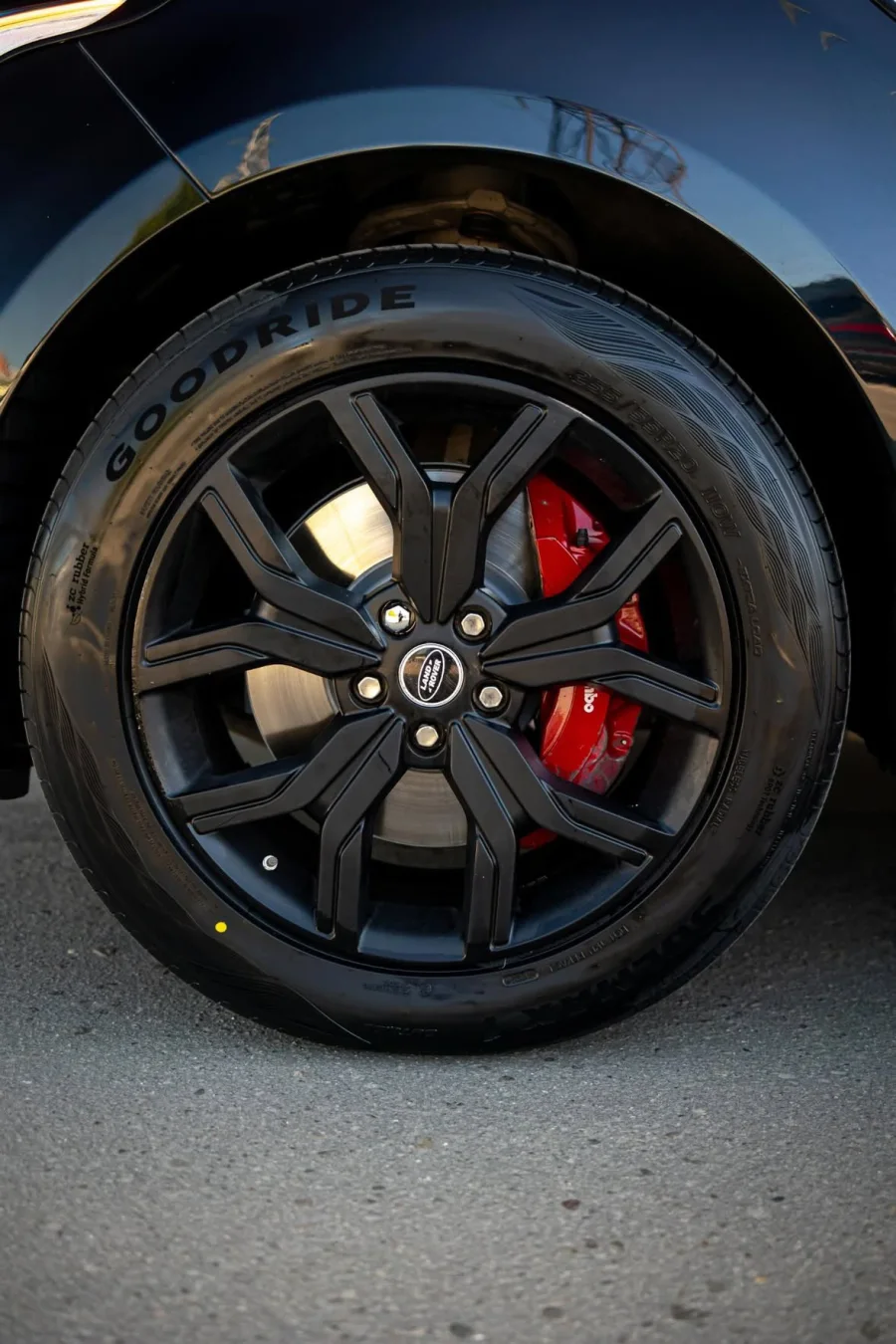 Купити BMW X6 3.0 бензин 2010 року чорного кольору в Варшаві