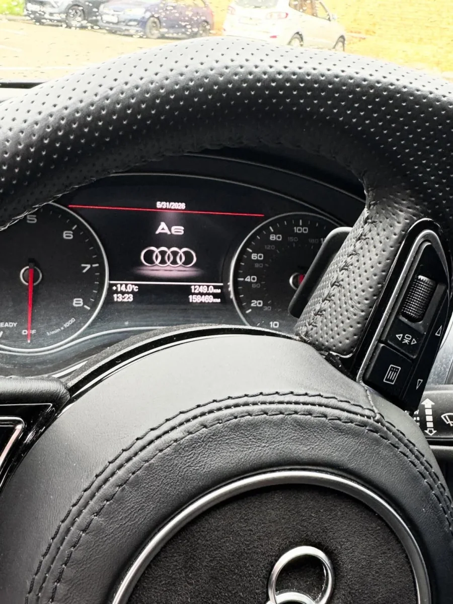 Купити Audi A6 2.0 бензин 2016 року чорного кольору в Києві