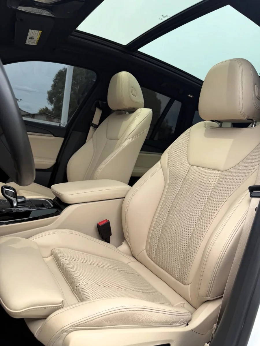 Купити BMW X3 2022 року білого кольору в Дніпрі