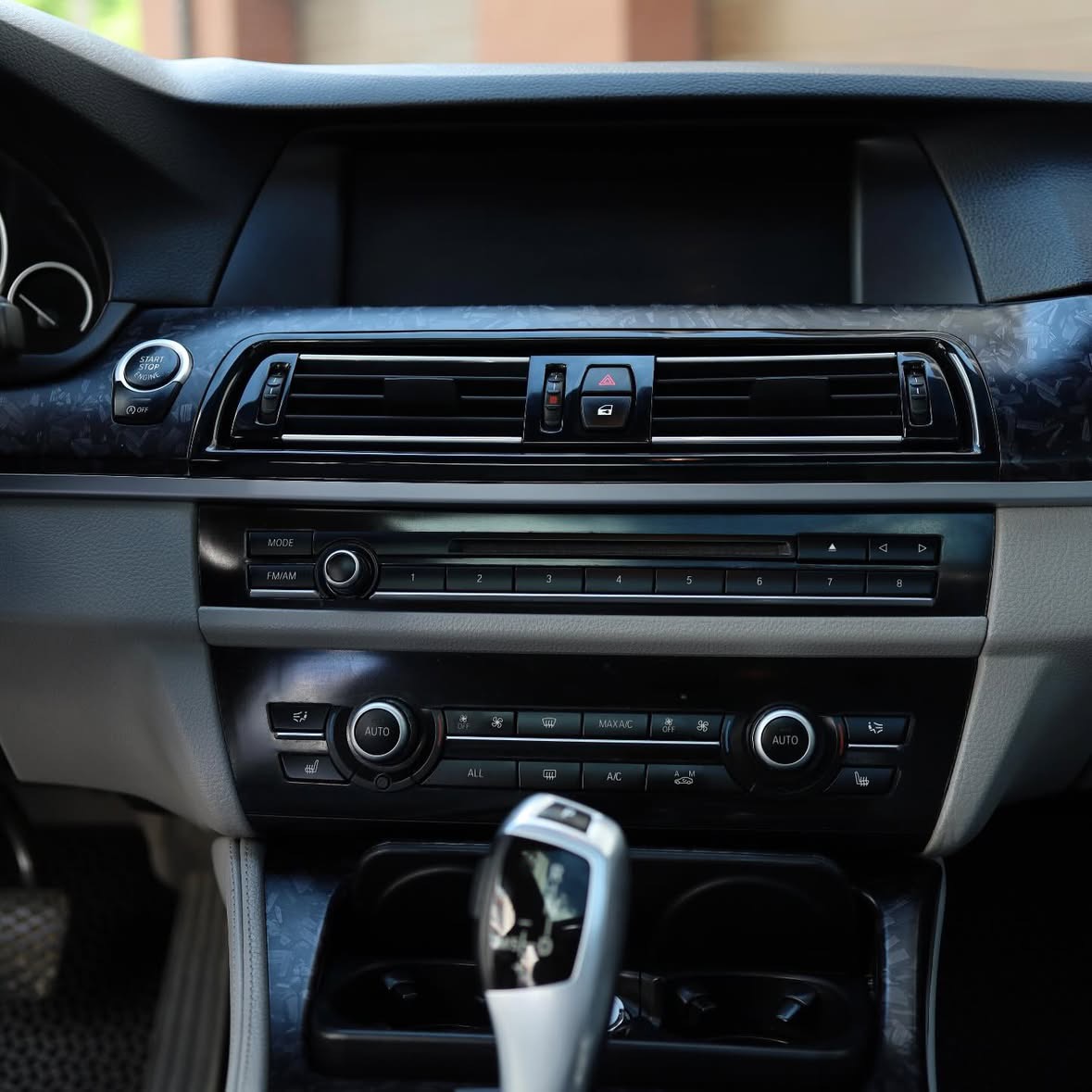 Купити BMW 528I 2013 2.0 бензин року сірого кольору в Івано-Франківську