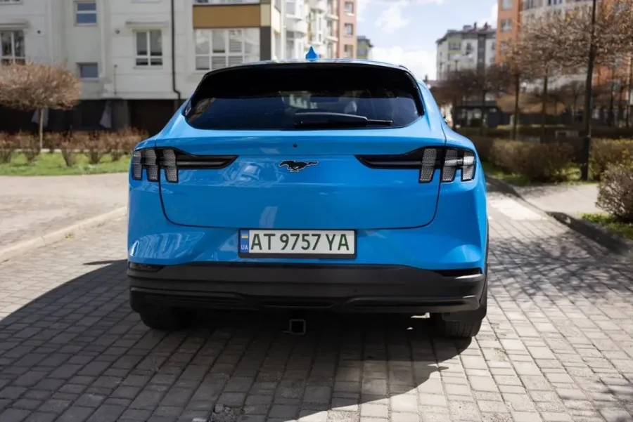 Купити Ford Mustang Mach-E 2022 року синього кольору в Івано-Франківську